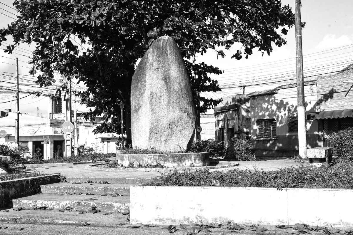 PRAÇA DA PEDRA-F-ORTILO ANTÔNIO (1).jpg