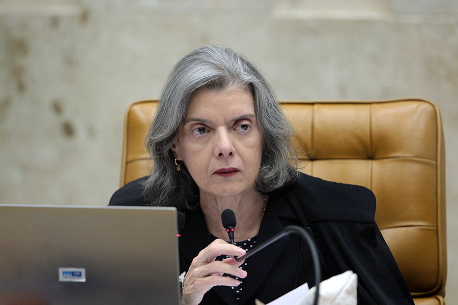 ministra.jpg