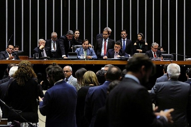 21-12-2017-F-câmara.jpg