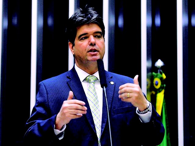 Ruy Carneiro.jpg