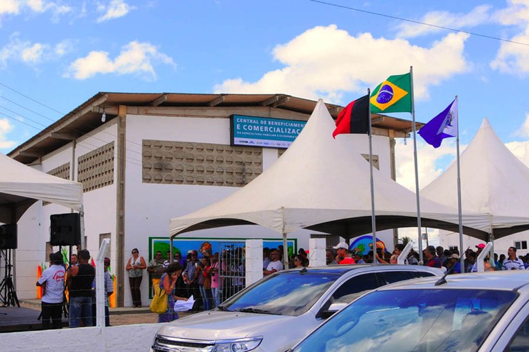 ricardo_em sape central comercializacao_foto jose marques (1).jpg