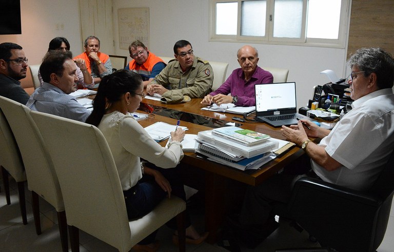 reunião-governador-defesa-c3ivil.jpg