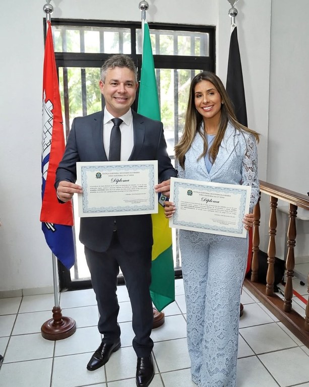 1_André Coutinho e Camila Holanda_Foto - Reprodução Instagram.jpg