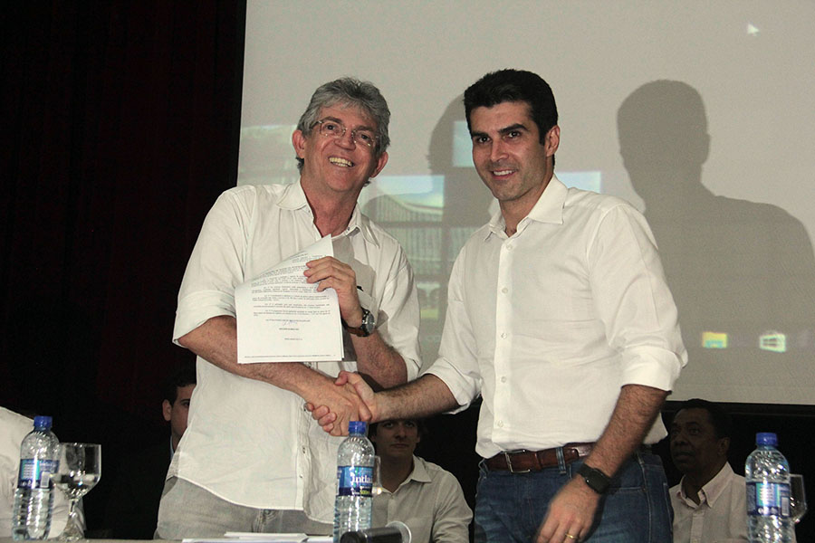 ricardo CG ministro8.jpg