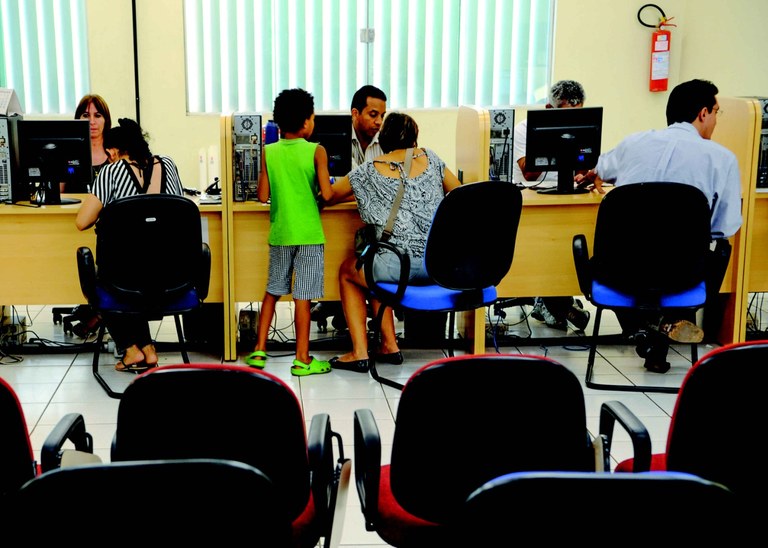 Regularização eleitoral_Fabio Rodrigues Pozzebom-Agência Brasil.jpg