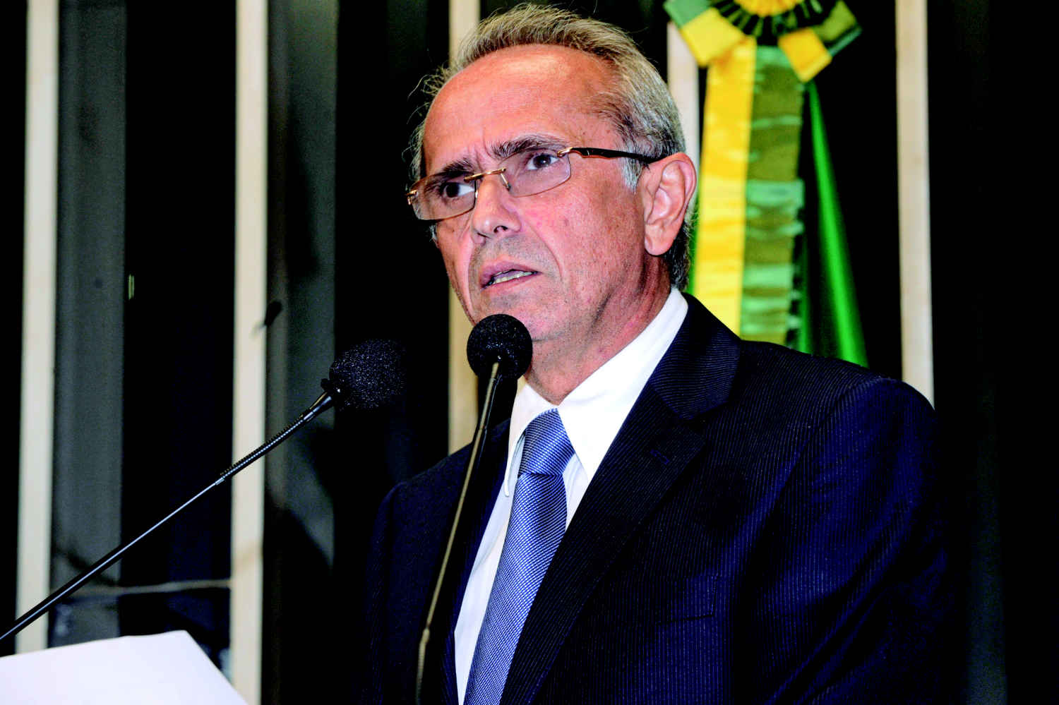 a2efbf45f378f4f68ba41ac85e9c9b98c-20110302.jpg