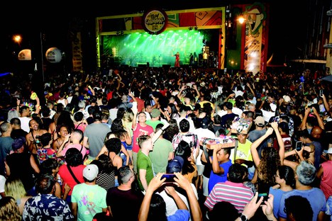 ABERTURA DO FOLIA DE RUA-F-ORTILO ANTÔNIO (1).jpg