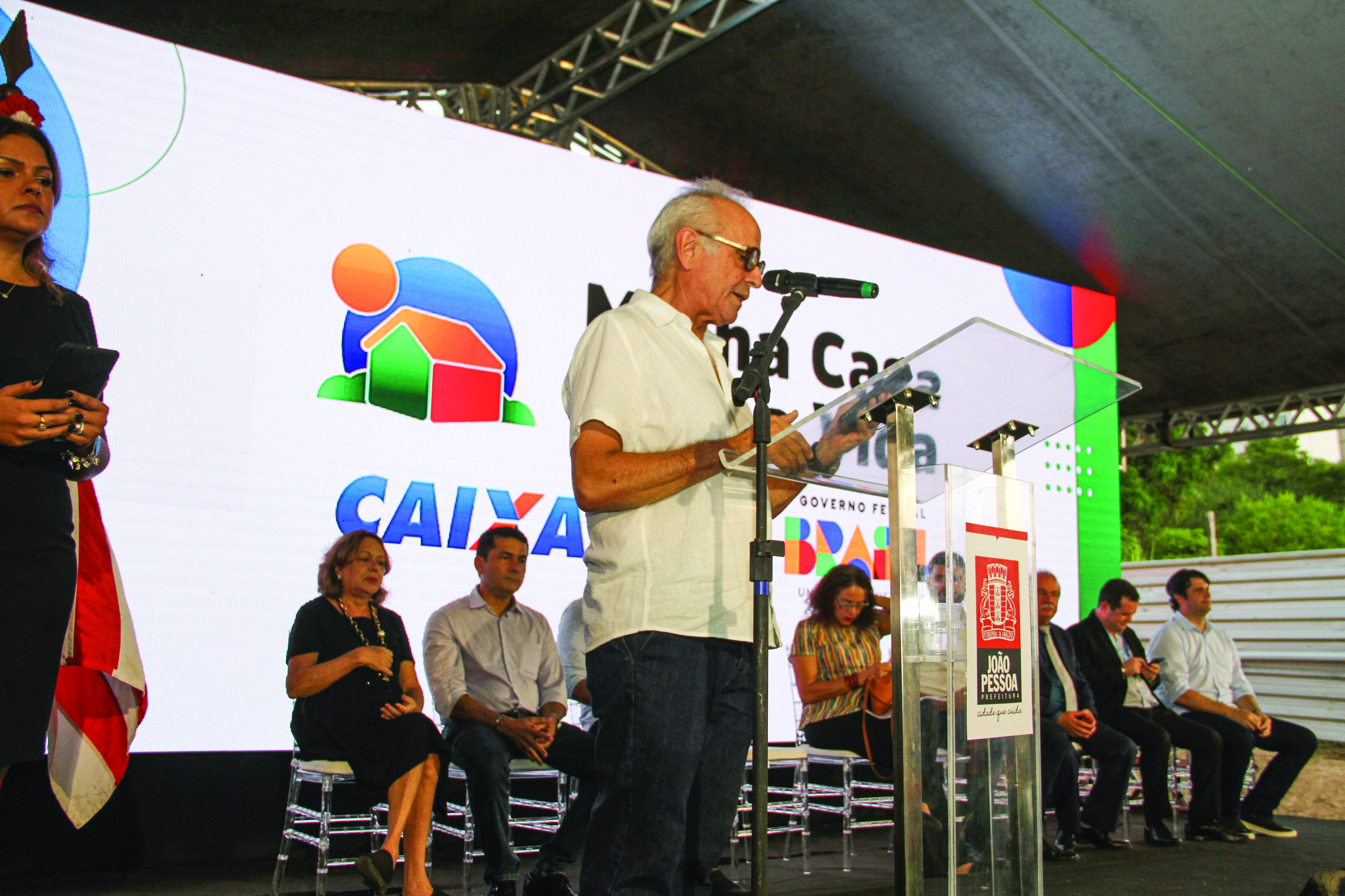 cicero_lucena-prefeito-f-mrusso.JPG