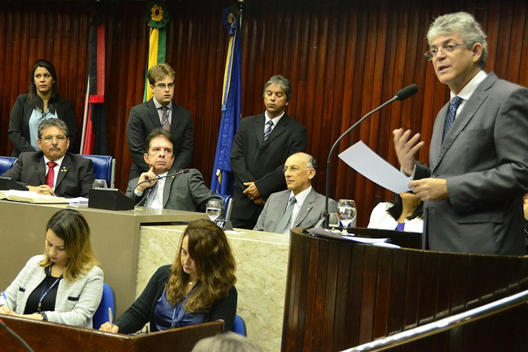 02_01_16 ricardo_abre_sessao_assembleia_ligislativa_fotosAlberi pontes (19).JPG