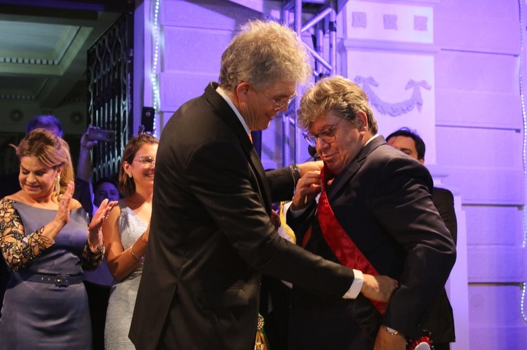 transmissão de cargo2 - foto Francisco França.JPG