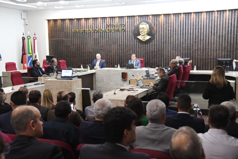 2025.04.23_TCE julgamento alanna galdino © Roberto Guedes (10).jpg