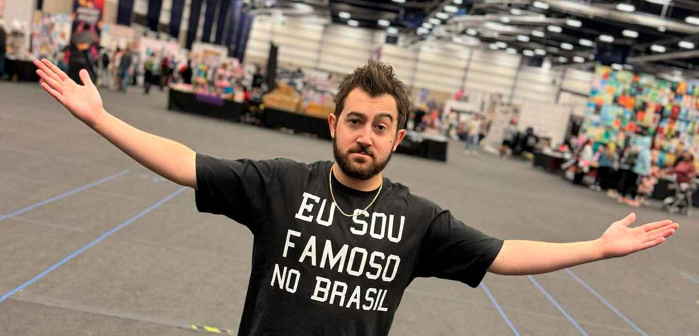 Vincent-Martella_camisa.jpg
