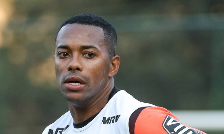 xrobinho.jpg.pagespeed.ic.nbprtXSRUf.jpg
