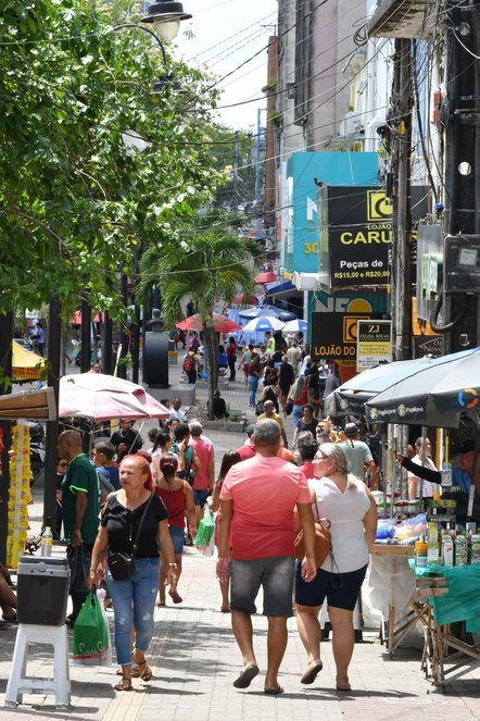 comércio_no_feriado-rua_duque_de_caxias-foto-edson_matos  (1).jpg