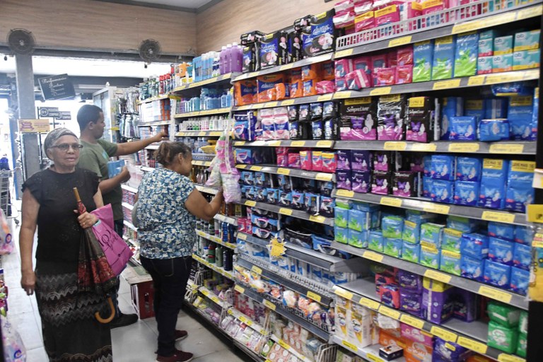 2025.09.16_mercadinhos © Roberto Guedes (1).JPG