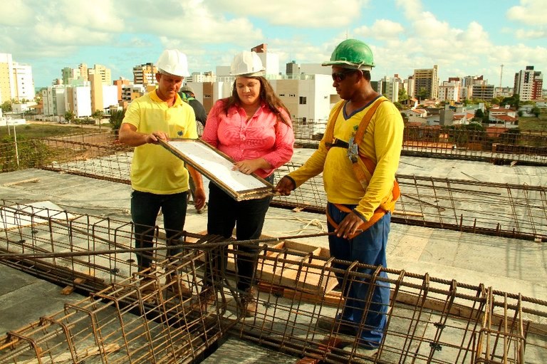 construcao-1.jpg