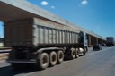 caminhoes_transporte_de_cargas010720143050.jpg