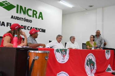 2023.10.16_mst no incra © roberto guedes (17) - Cópia - Cópia.jpg
