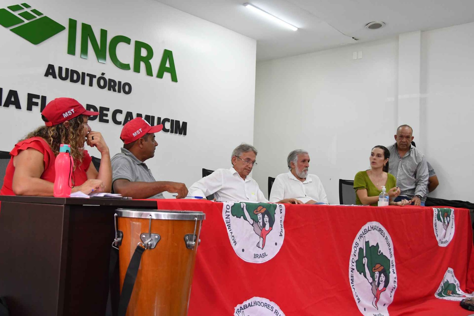 2023.10.16_mst no incra © roberto guedes (17) - Cópia - Cópia.jpg