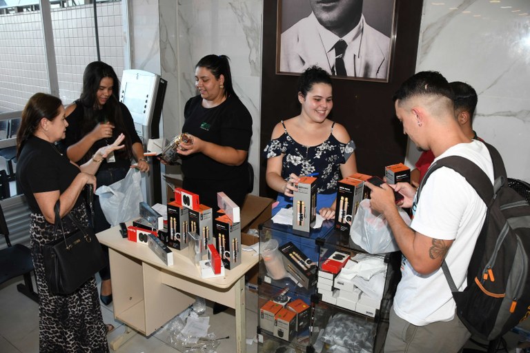 BAZAR-SOLIDÁRIO-NO-LAUREANO-F-ORTILO-ANTÔNIO-(3).jpg