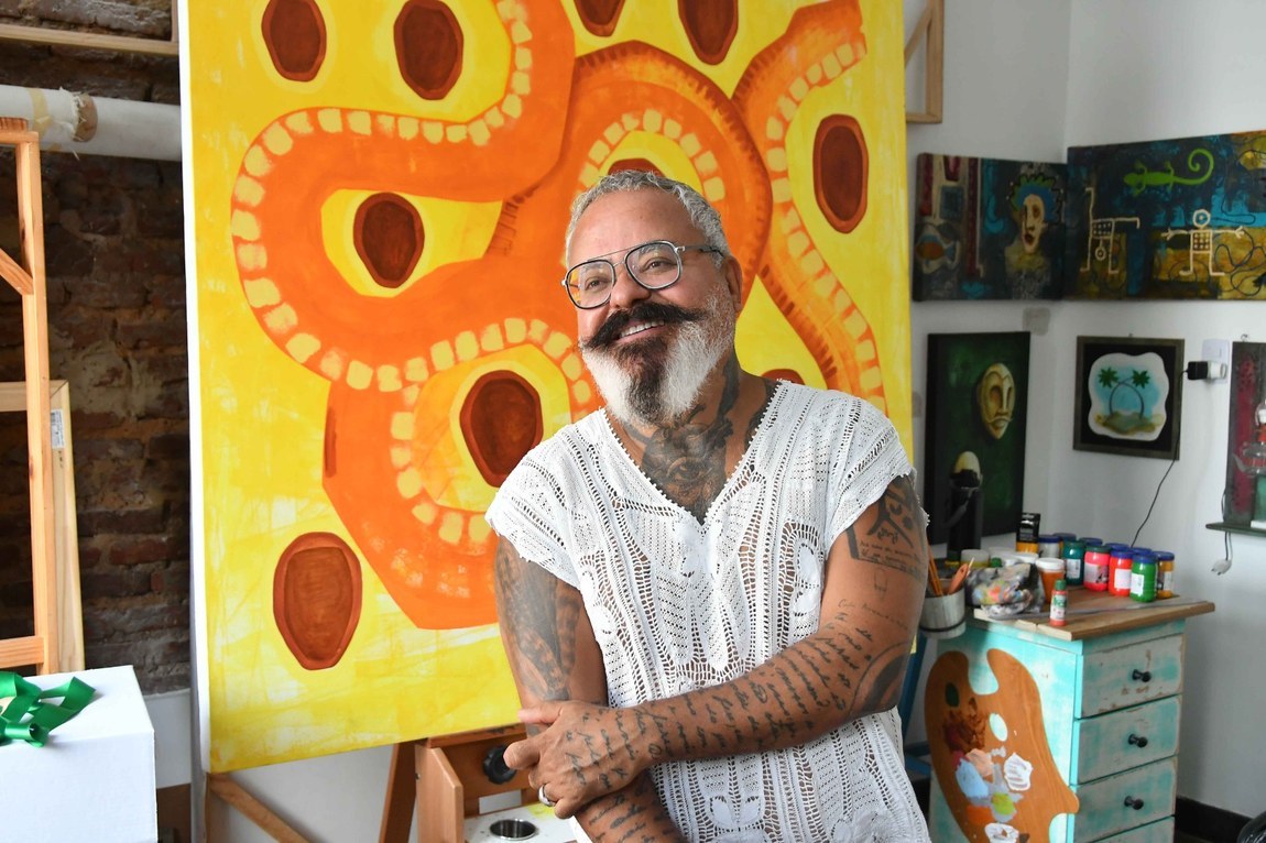 Em entrevista ao jornal A União, estilista Ronaldo Fraga fala da paixão pelo Cariri paraibano, artesanato e suas criações