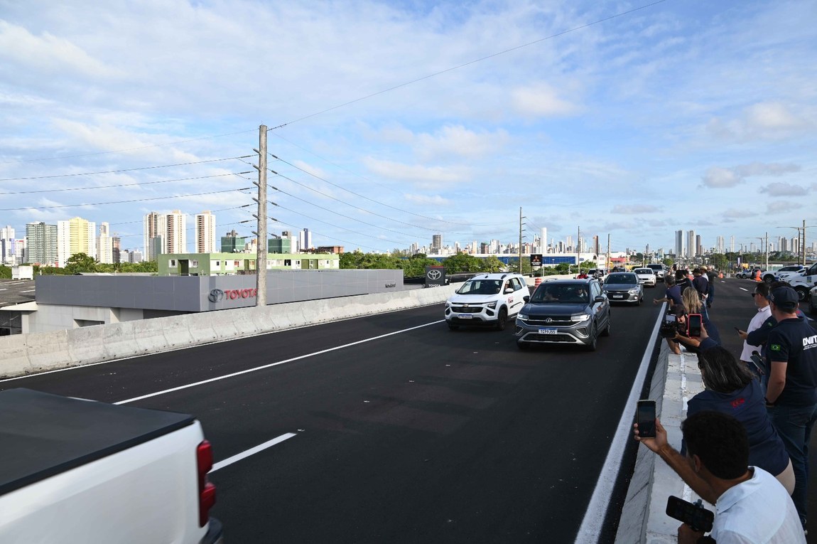 Novo viaduto na BR-230 em Cabedelo é liberado