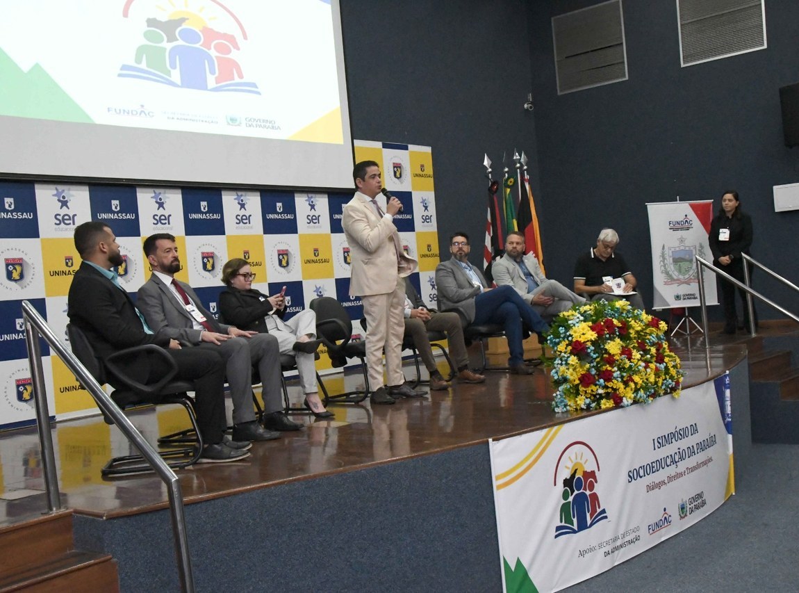Gestores debatem recuperação de jovens