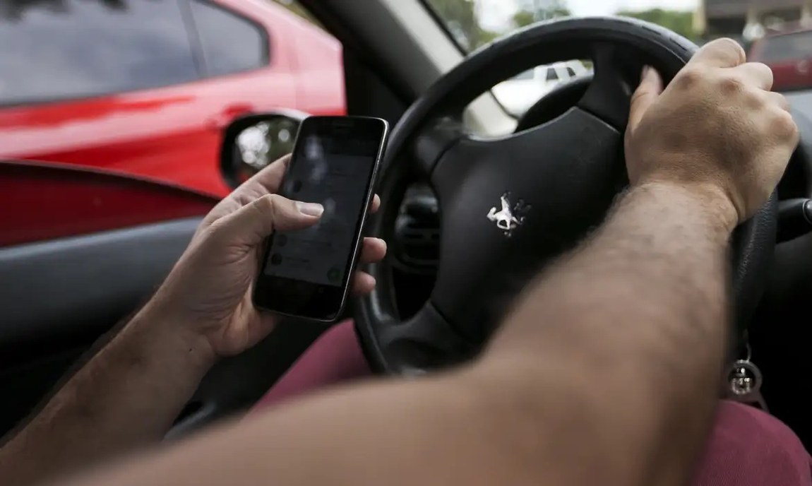 Uso de celular ao volante cresce na PB